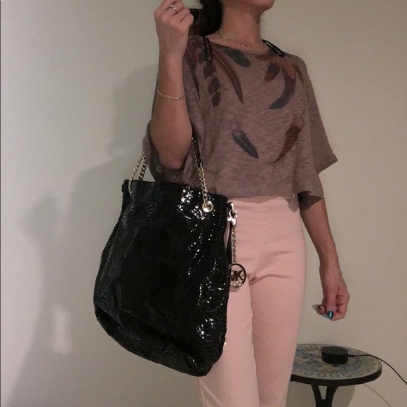 MK bag/purse/satchel/crossbody - Picture 8 of 8